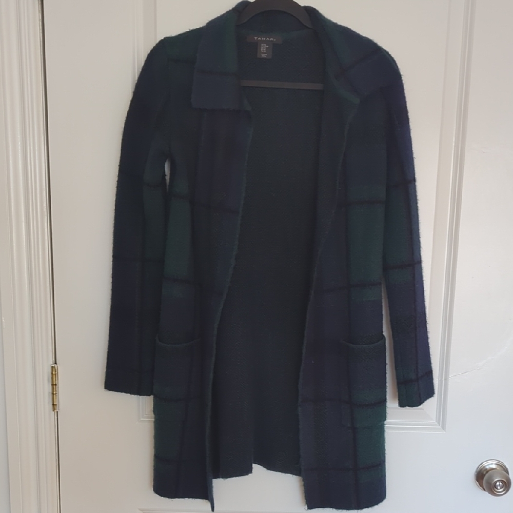 Tahari Navy and Green Plaid Open Sweater